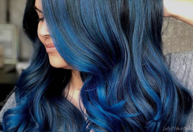 Comment obtenir un bleu nuit cheveux ?