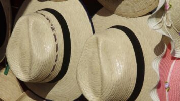 Comment remettre en forme un chapeau Panama ?