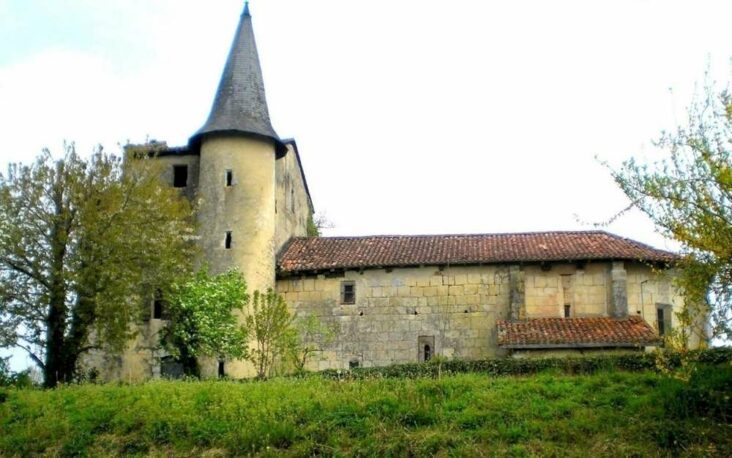 Comment s'appellent les habitants de Saint-jean-de-la-ruelle ?