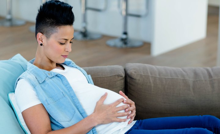 Comment savoir si mon bébé aura les cheveux bouclés ?