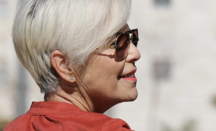 Comment se coiffer à 60 ans ?