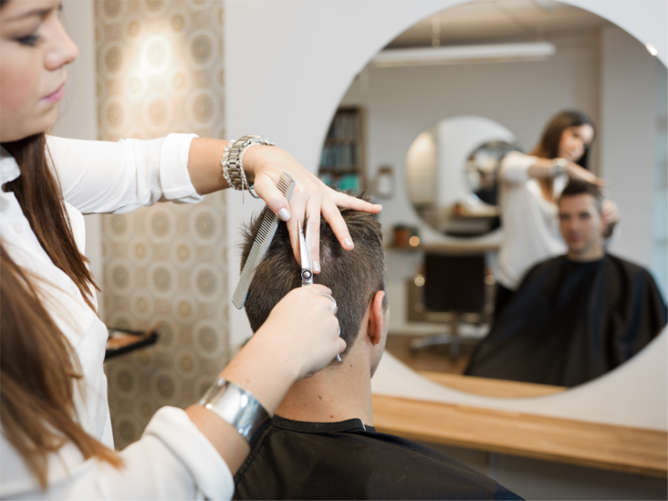 Comment se faire coiffer dans une école de coiffure ?