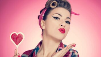 Comment se faire une coiffure rockabilly ?