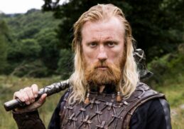 Comment se faire une tresse Viking homme ?