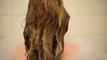 Comment se laver les cheveux après un soin botox ?