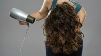 Comment se sécher les cheveux pour avoir du volume ?