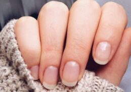 Comment soigner ses ongles abîmés naturellement ?