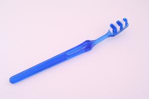 Comment stériliser une brosse à dents ?