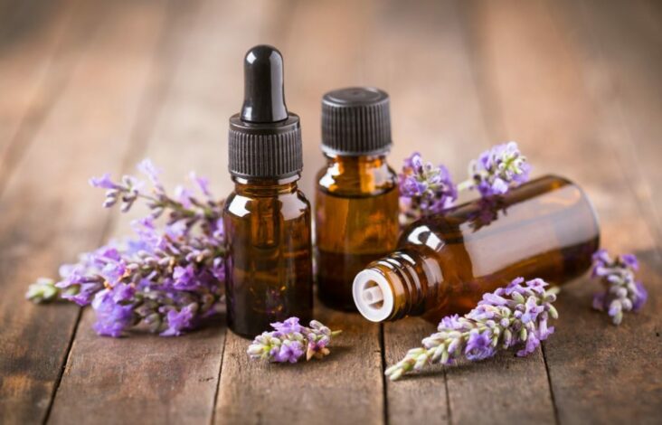 Comment utiliser l'huile essentielle de lavande sur le cuir chevelu ?