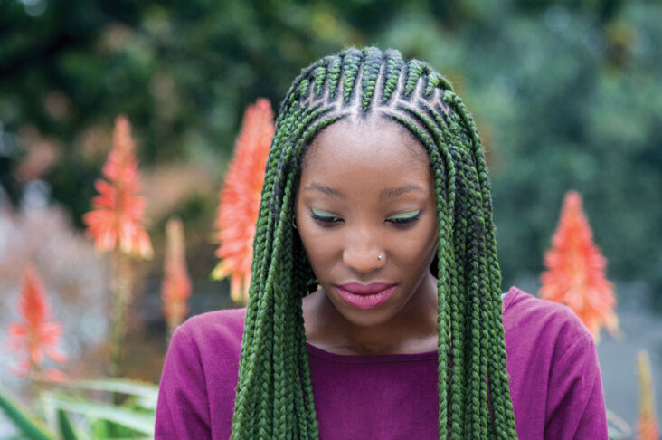 Do knotless braids damage your hairline?