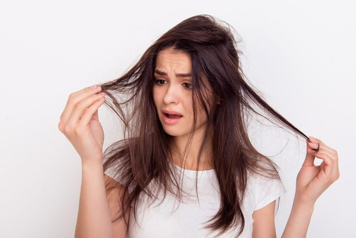 Do split ends stop hair growth?