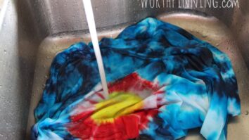 Do you rinse tie-dye in hot or cold water?