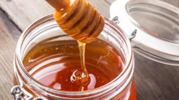 Est-ce que le miel est bon pour les cheveux ?
