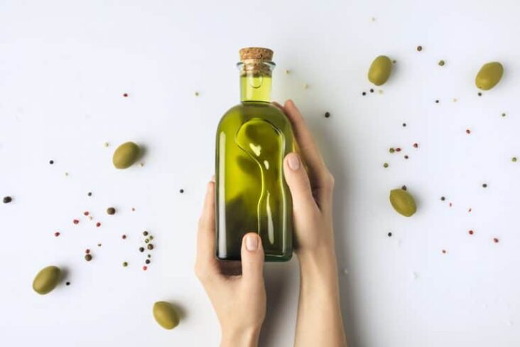 Est-ce que l'huile d'olive abîmé les cheveux ?
