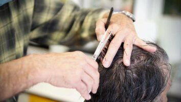 Est-ce qu'on peut aller chez le coiffeur enceinte ?