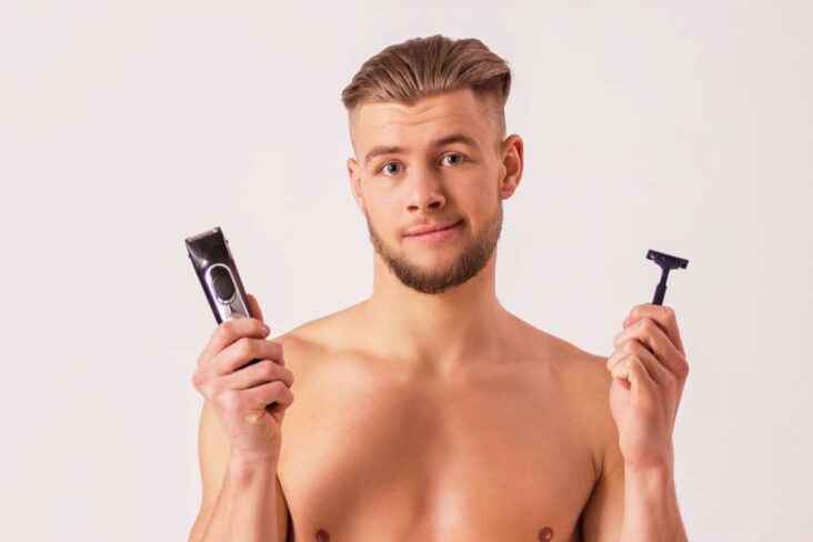 Est-il important de se raser les poils pubiens homme ?