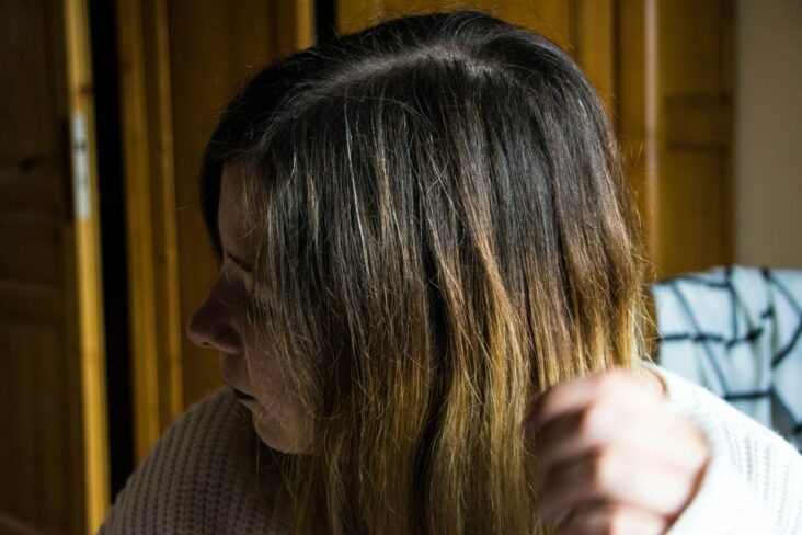 Pourquoi j'ai des cheveux blancs à 16 ans ?