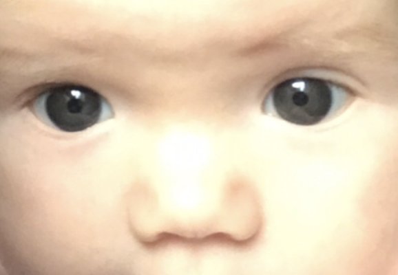 Quand les yeux deviennent verts bébé ?