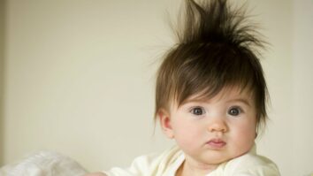 Quand raser les cheveux de bébé ?