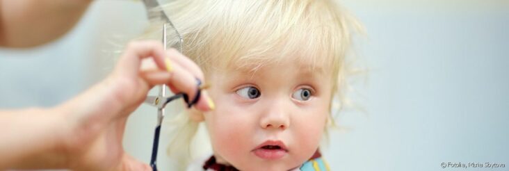 Quel âge pour couper les cheveux de bébé ?