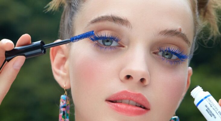 Quel couleur de mascara pour yeux bleu ?