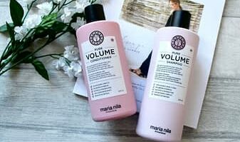 Quel est le meilleur shampoing pour donner du volume aux cheveux ?