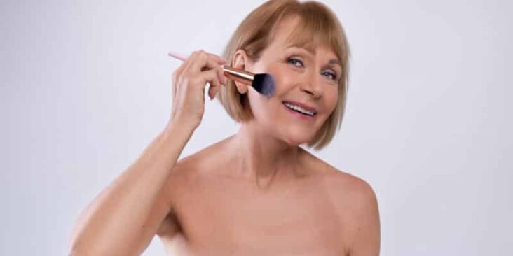 Quel fond de teint pour femme de 60 ans ?