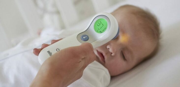 Quel thermomètre frontal pour bébé ?