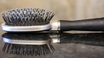 Quelle brosse à cheveux pour cheveux épais ?