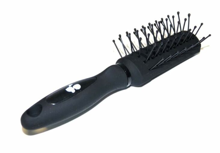 Quelle brosse à cheveux pour homme ?