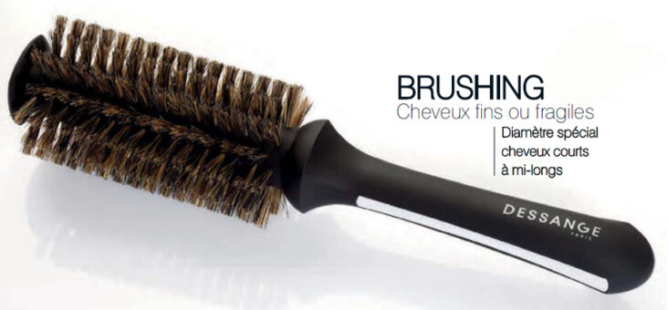 Quelle brosse brushing cheveux frisés ?