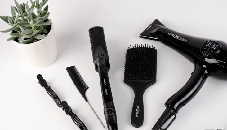 Quelle brosse utiliser pour ne pas abîmer les cheveux ?