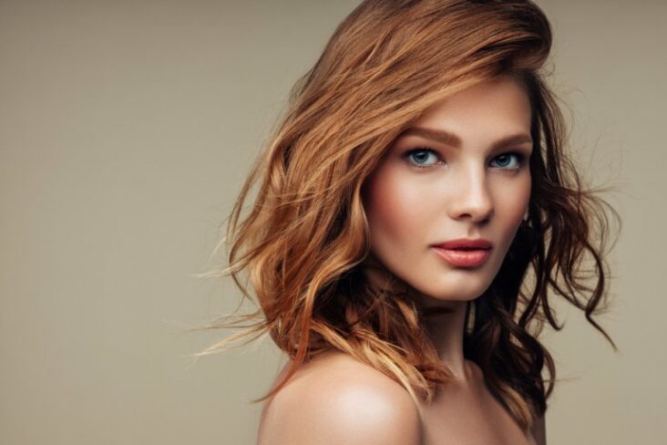 Quelle couleur cheveux hiver 2022 ?