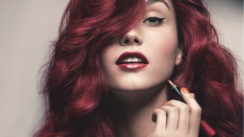 Quelle couleur de cheveux pour recouvrir le rouge ?