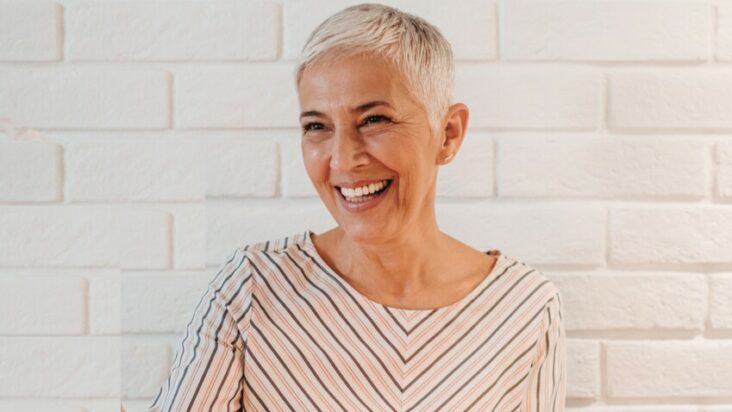 Quelle couleur quand on a beaucoup de cheveux blancs ?