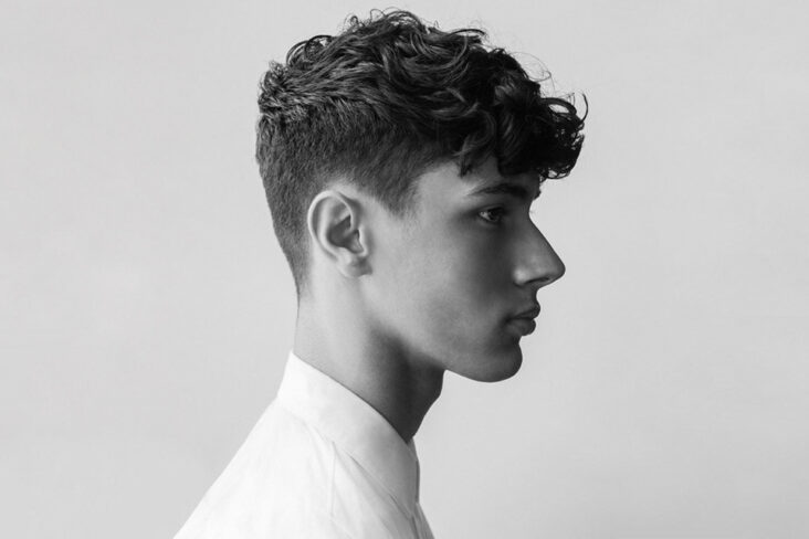 Quelle coupe pour cheveux frisé homme ?