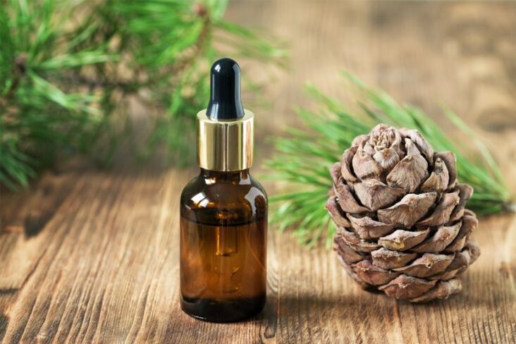 Quelle huile essentielle pour stimuler le cuir chevelu ?