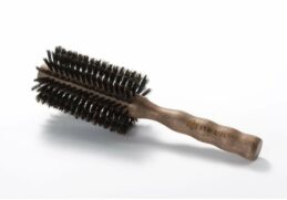 Quelle taille de brosse pour brushing cheveux courts ?